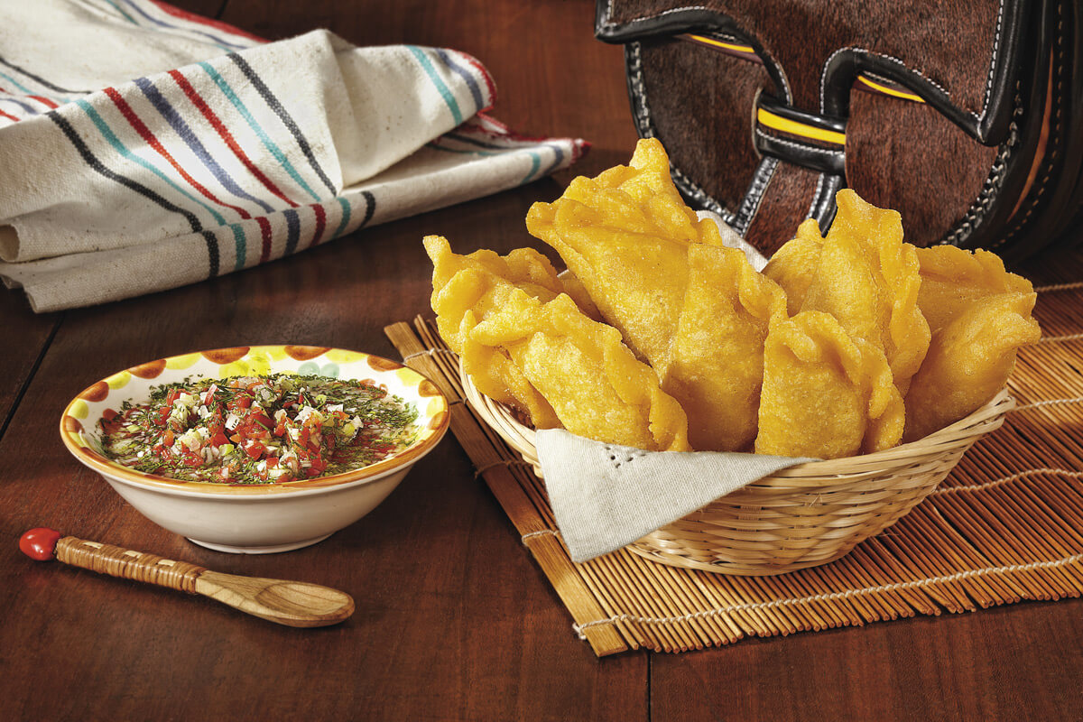 Empanadas antioqueñas preparadas con productos Doñarepa